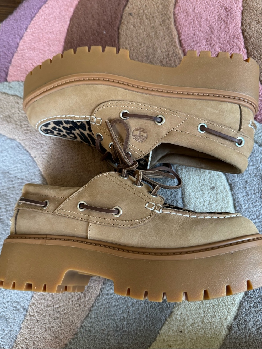 Timberland Tan Suede Boat Shoes with Leopard Print Vamp size 7 - Picture 6 of 12